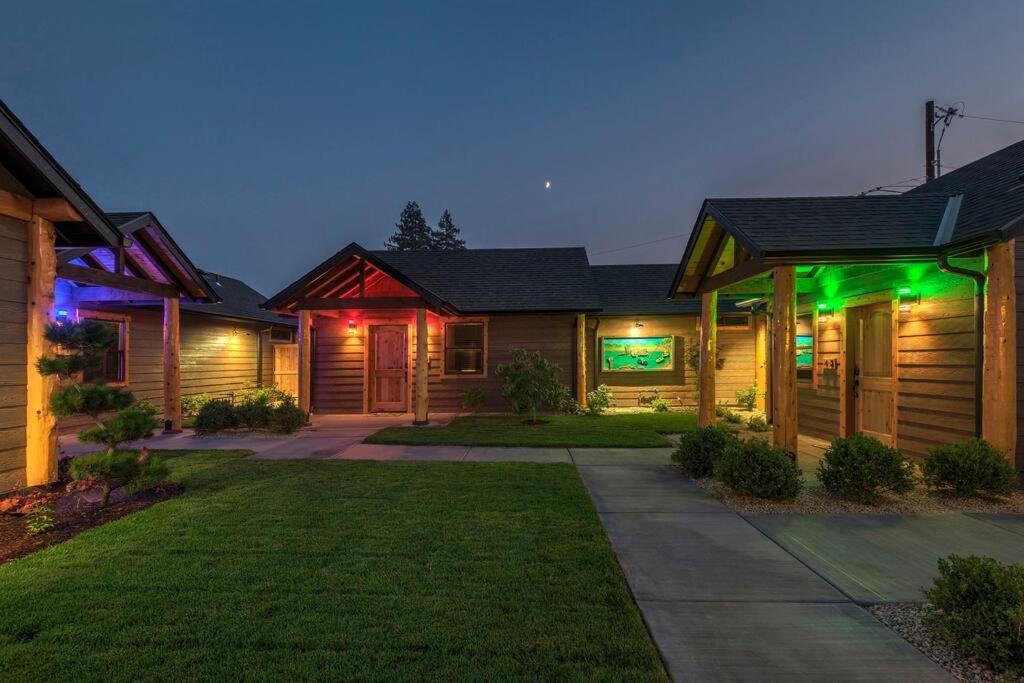 Bear Mountain - Suite 8 Grants Pass Exterior photo